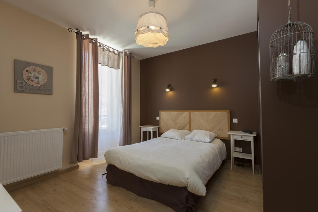 阿尔卑斯酒店 Le Bourg-dʼOisans 客房 照片