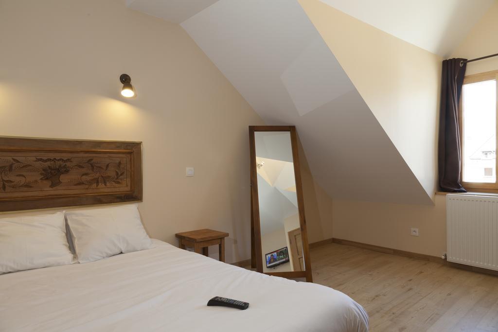 阿尔卑斯酒店 Le Bourg-dʼOisans 客房 照片
